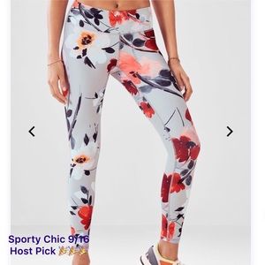HOST PICK 🌟 Fabletics Floral Ankle Leggings